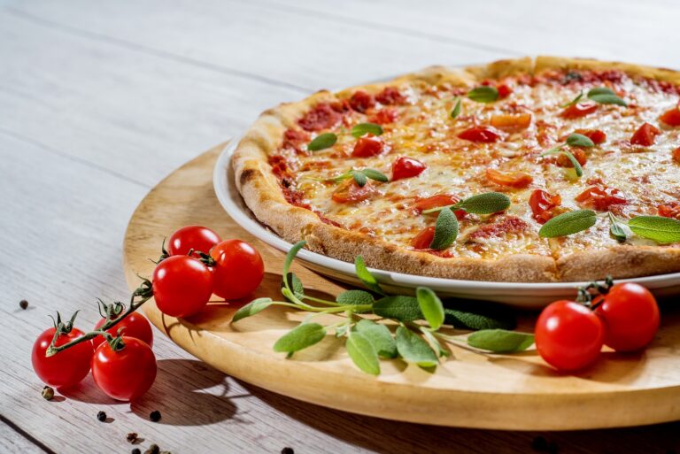 Pizza Places in Iowa for Delicious Dining Experiences 768x513